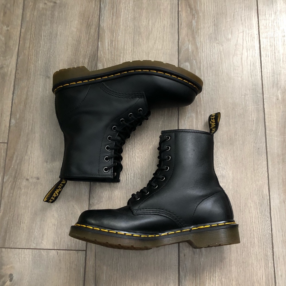 Dr. Marten’s 1460 Black Smooth Boots